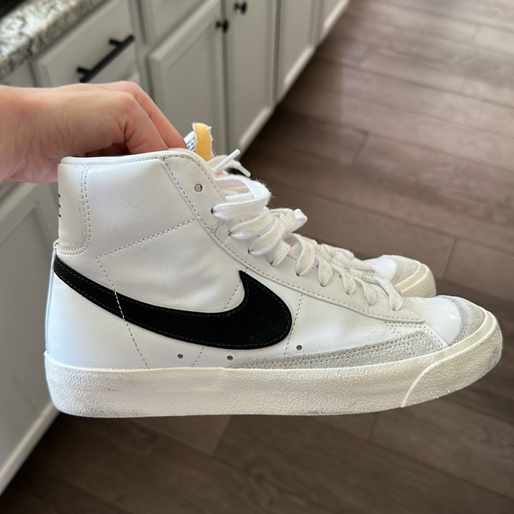 Nike Mid Blazers 77